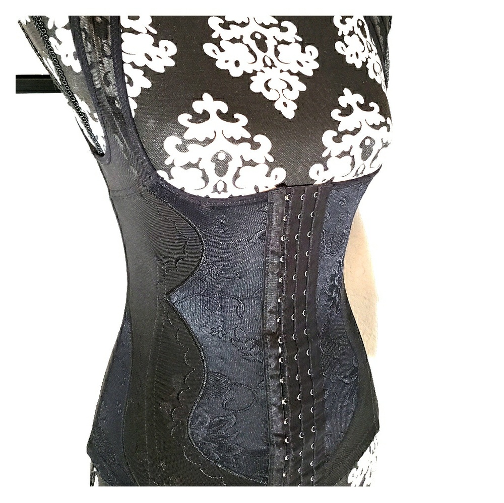 Kathy Ireland intimates waist slimmer